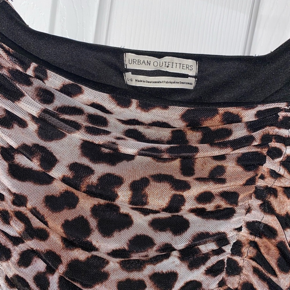 Urban Outfitters Leopard Shirt - Picture 2 of 3